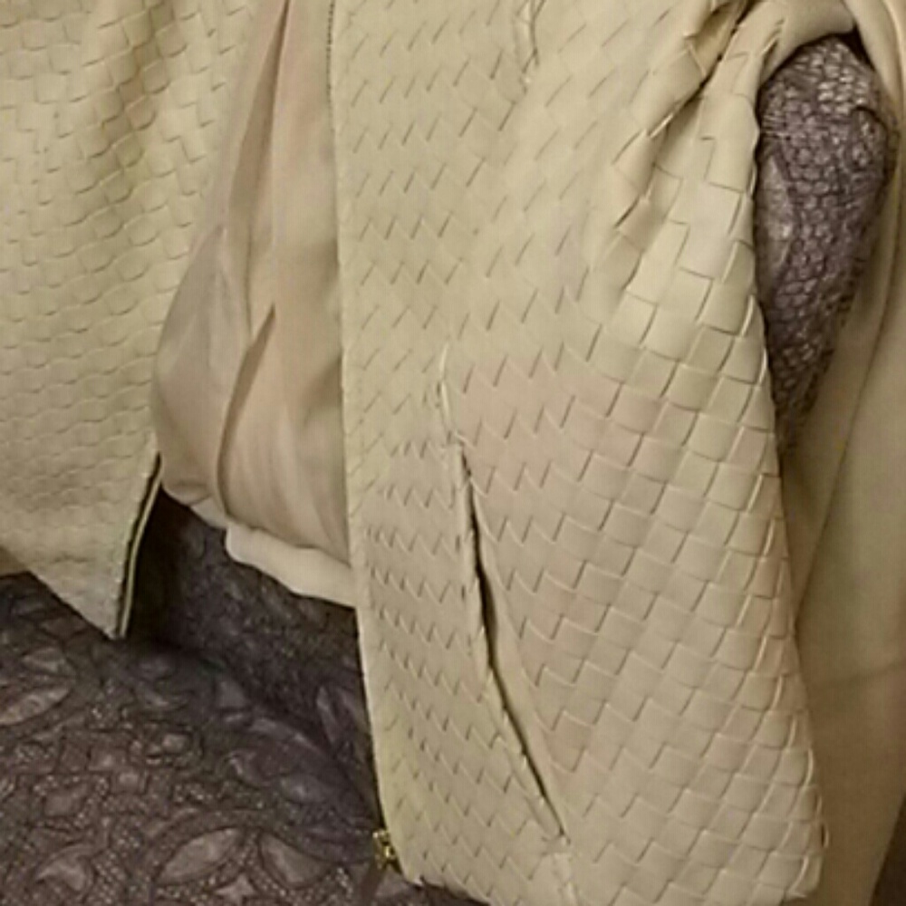 Jacket - Picture 3 of 3